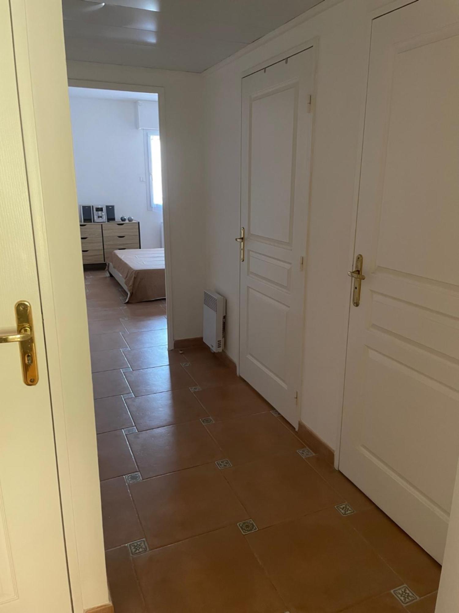 2 Pieces Saint Raphael Renove, Classe 4 Etoiles, 100 M Plages, Piscine, Tennis, Parc, Terrasse, Jardin Privatif Exterior foto